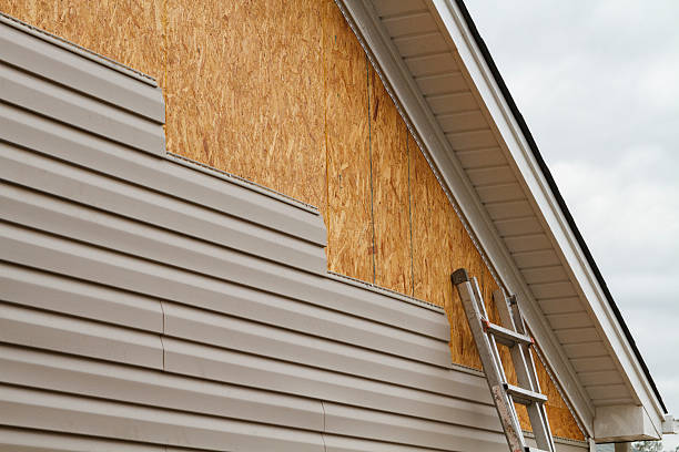 24/7 Emergency Vinyl Siding experts in Fredericksburg, TX